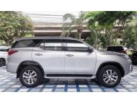 TOYOTA FORTUNER 2.4V 2WD เกียร์AT ปี19 รูปที่ 6